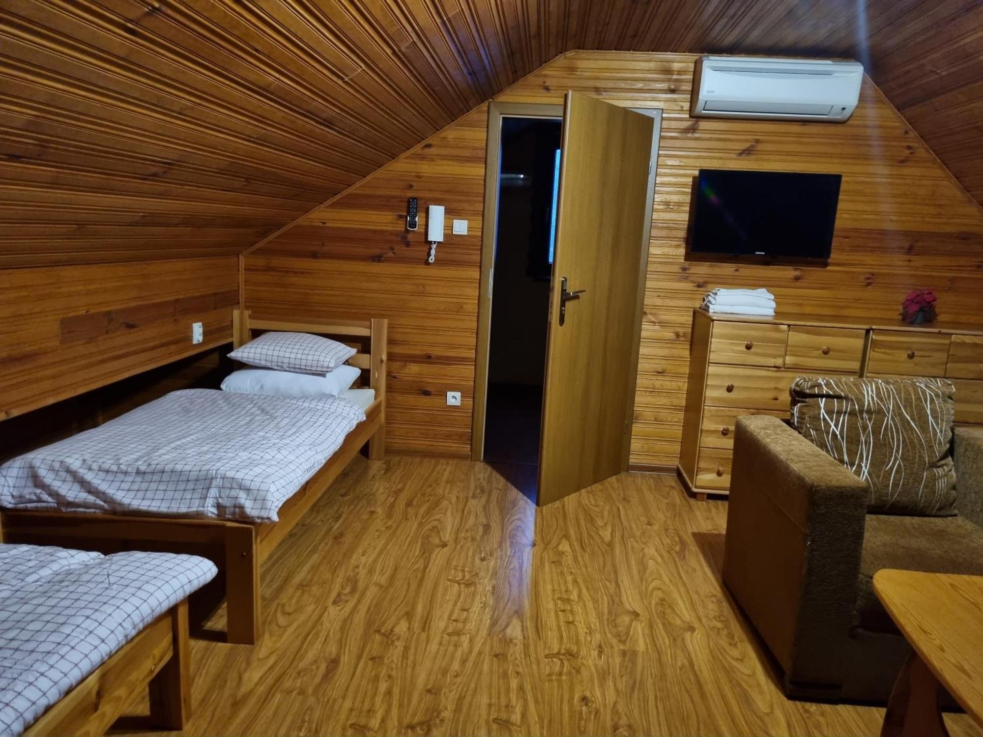 Chata Linia Kokava nad Rimavicou Exterior foto